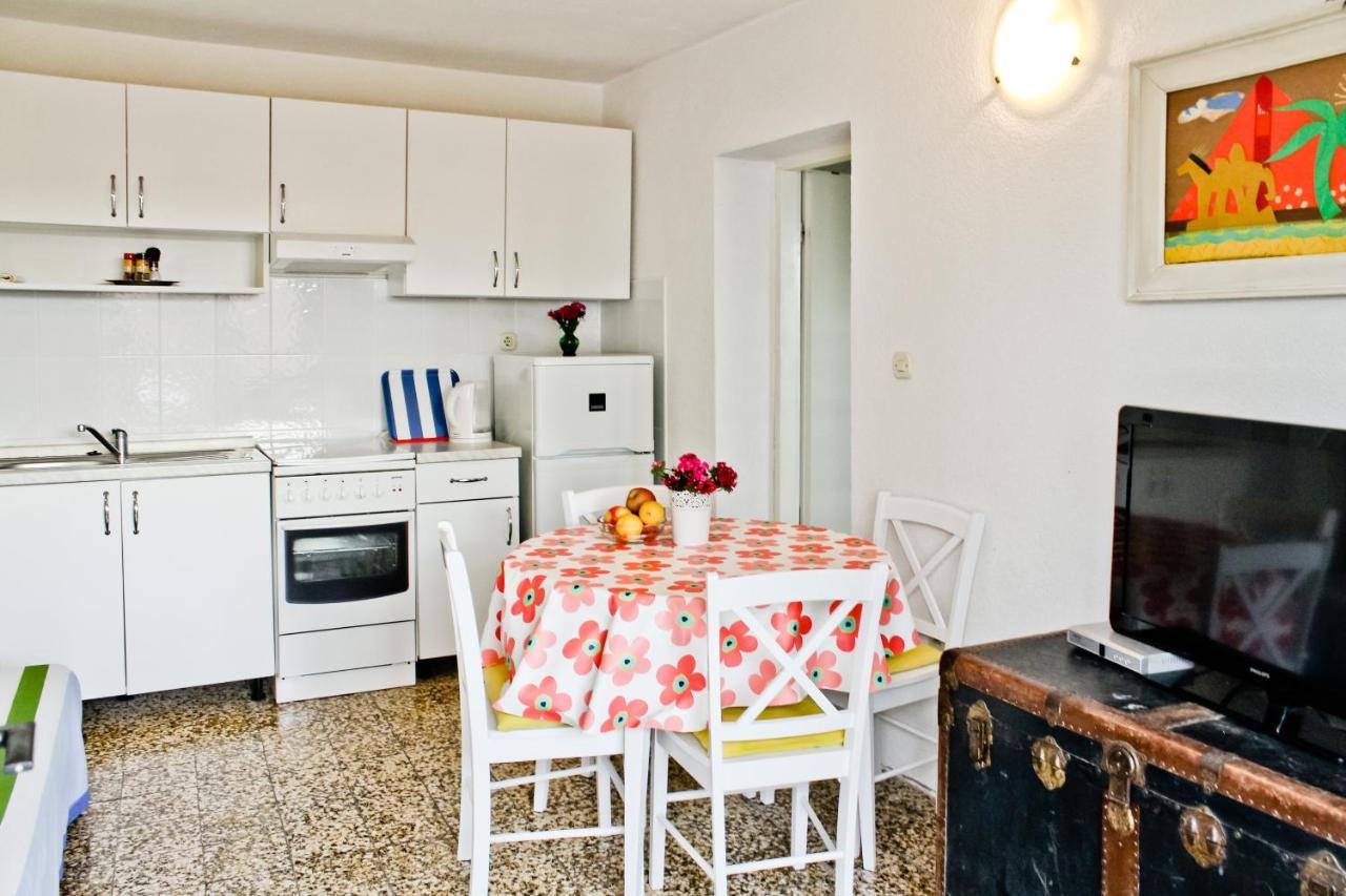Apartments By The Sea Podgora, Makarska - 6788 Dış mekan fotoğraf